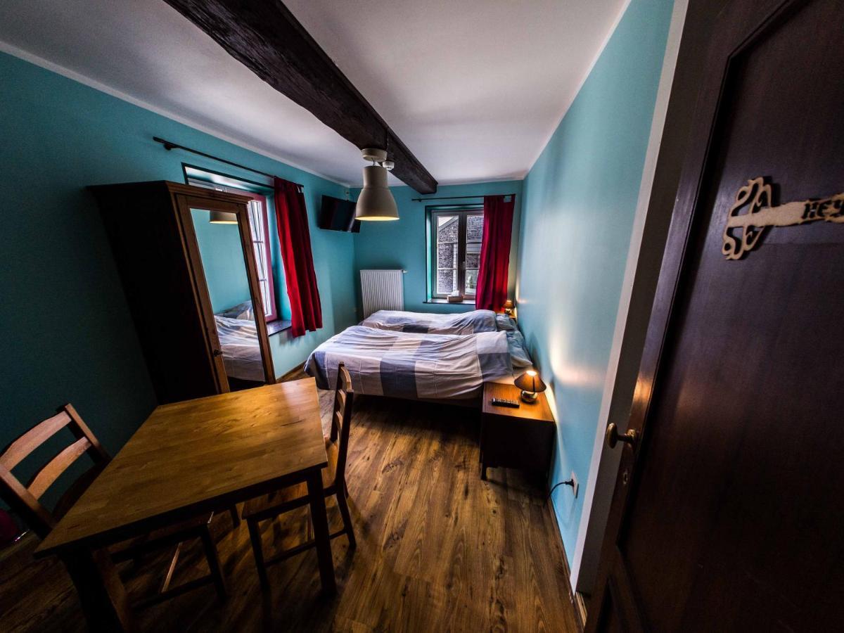 B&B Aux 10 Clefs Дюрбюи Экстерьер фото