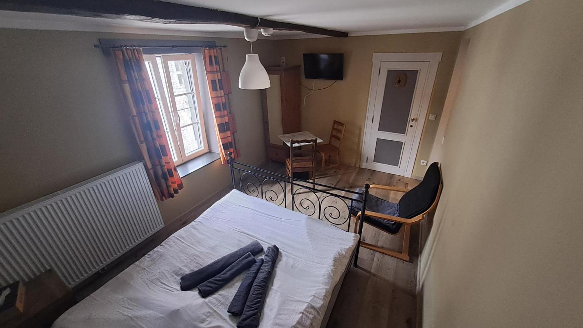 B&B Aux 10 Clefs Дюрбюи Экстерьер фото